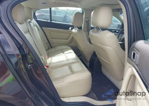 2013 Lincoln Mks из США, поврежденный, VIN 1LNHL9DK8DG618802